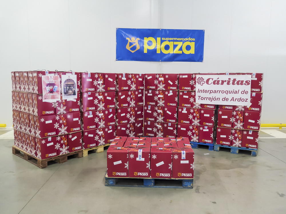 El Ayuntamiento entrega a Cáritas 500 cestas de alimentos