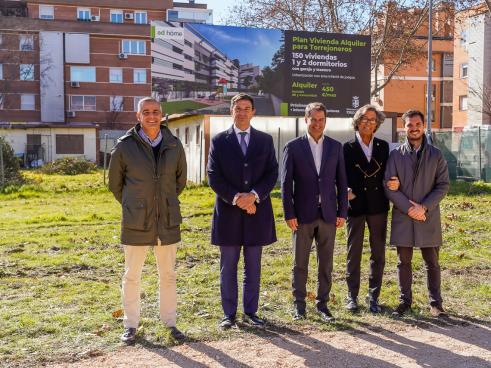 Colocada la primera piedra de las 150 viviendas de la 1ª fase del Plan Vivienda Alquiler para Torrejoneros que construye el Ayuntamiento de Torrejón de Ardoz 