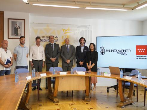 El alcalde y el consejero de Digitalización de la Comunidad de Madrid mantienen una reunión de trabajo para desarrollar el clúster de Transformación Digital de Torrejón de Ardoz