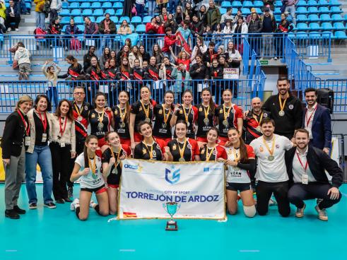 El equipo femenino de Superliga 2, subcampeón de la Copa Princesa
