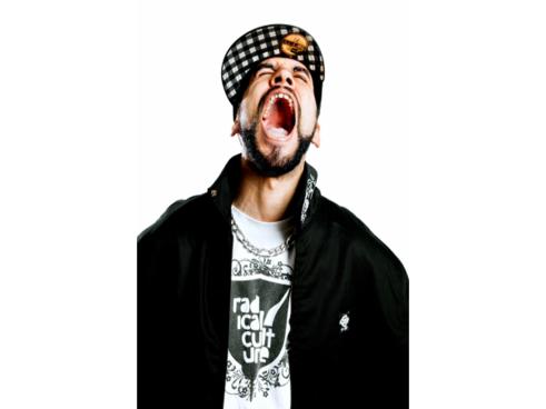Nerviozzo, integrante del histórico grupo de rap “DUO KIE” se suma, como invitado especial, al concierto de El Chojin, hoy, viernes