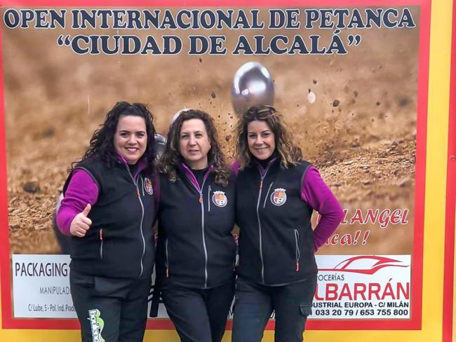 Las torrejoneras Jennifer López, Mª Luz Sánchez y Patricia Díaz, de la Agrupación Deportiva Petanca Torrejón, logran el primer puesto en los torneos “Comunidad de Madrid” y “Juan Pedro González”