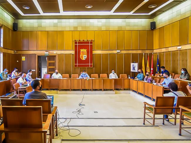 El Pleno del Ayuntamiento de Torrejón de Ardoz exige al Gobierno de España que baje los impuestos para ayudar a las familias e impulsar la recuperación económica 