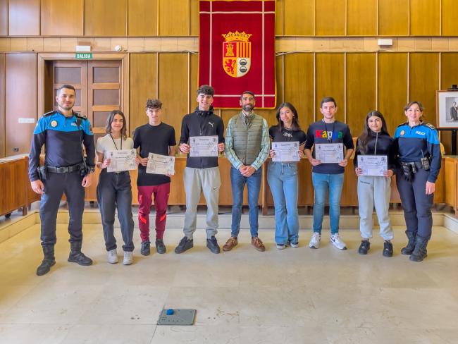 Entregados los diplomas a los alumnos de 4º de la ESO que han realizado unas prácticas formativas en la Policía Local de Torrejón de Ardoz 