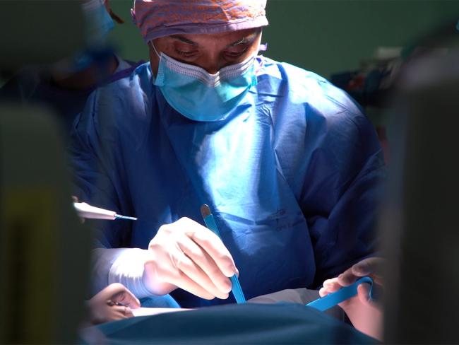 El Hospital Universitario de Torrejón incorpora la mastectomía endoscópica