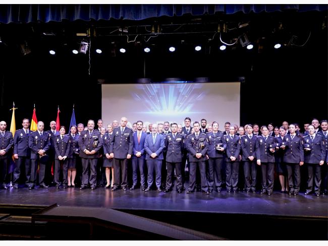 La Casa de la Cultura de Torrejón de Ardoz ha acogido un solemne acto de conmemoración del Bicentenario de la Policía Nacional