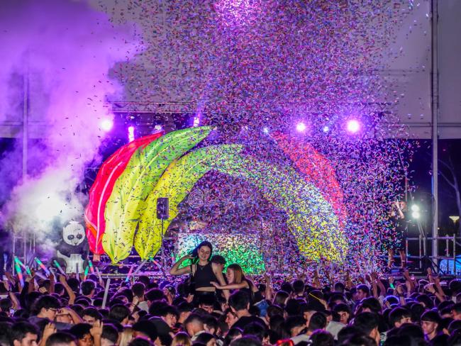 Glow Party