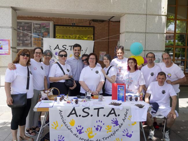 El alcalde, Alejandro Navarro Prieto, en la mesa divulgativa de ASTA