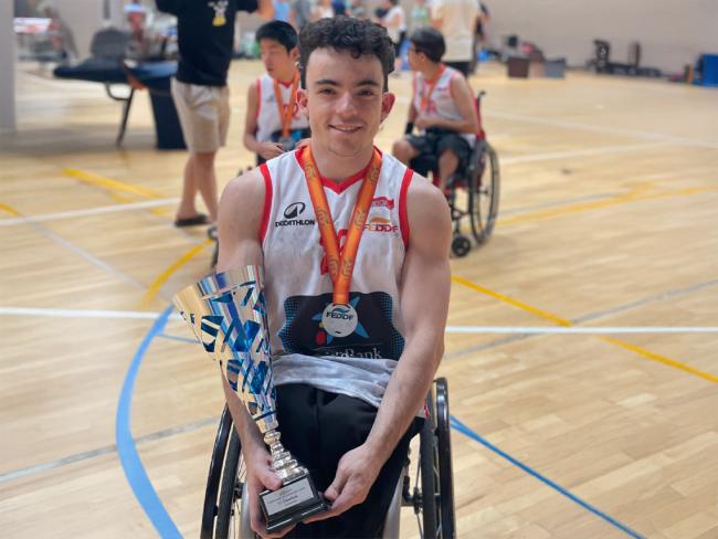 Samuel Pariente, jugador torrejonero de baloncesto en silla de ruedas