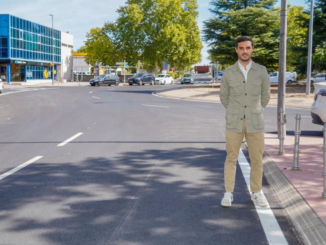 El alcalde, Alejandro Navarro Prieto, ha supervisado el resultado de los trabajos de asfaltado