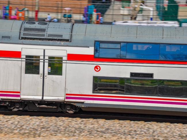 El Pleno exige al Gobierno de España que solucione los graves problemas que sufren los torrejoneros por las incidencias y averías continuadas en la red de tren de Cercanías RENFE