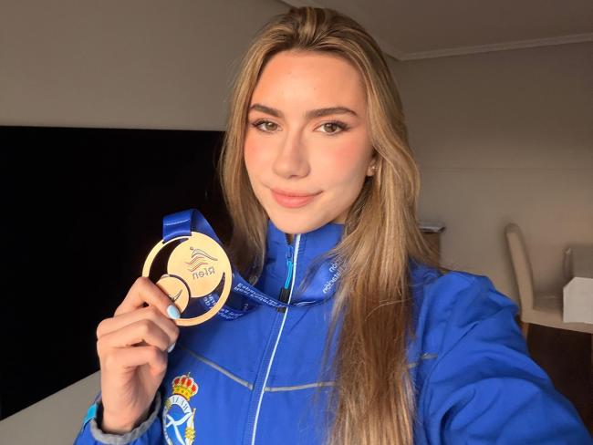 Jimena Ruiz con la medalla de bronce en categoría absoluta