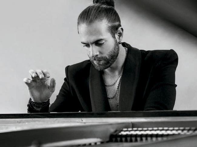 El virtuoso pianista, Andrés Barrios, presenta su nuevo espectáculo el sábado, 14 de marzo, a las 20:00 horas